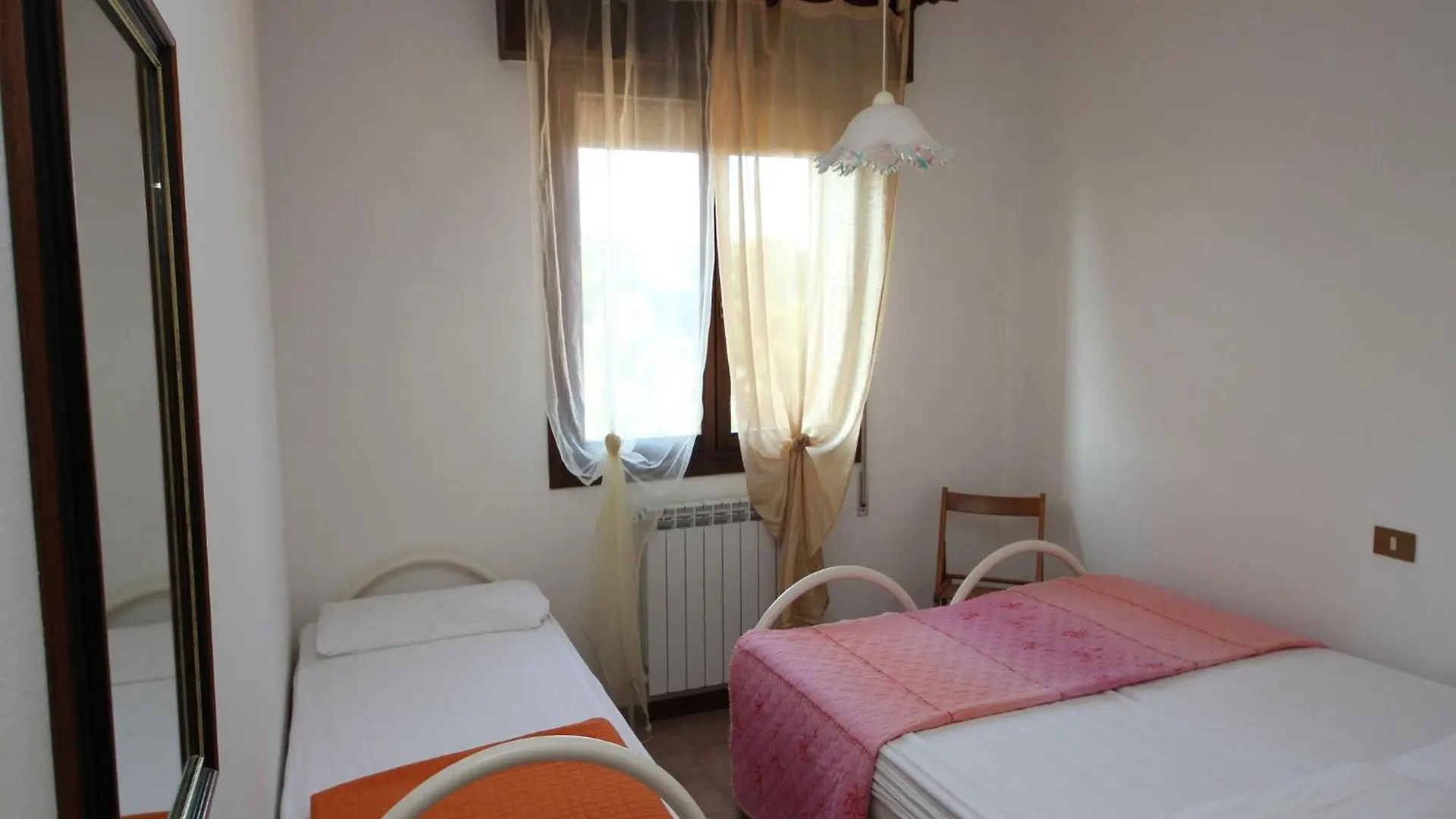 Cozy Apartment Near The Beach In Rosolina Mare